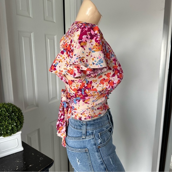ANTHROPOLOGIE FLORAL FLUTTER SLEEVES CROPPED SMOCKED BLOUSE - Picture 9 of 13